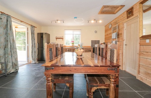 Fiddington Cottage | WATERMEAD LODGE, pet friendly, with a garden in Stogumber