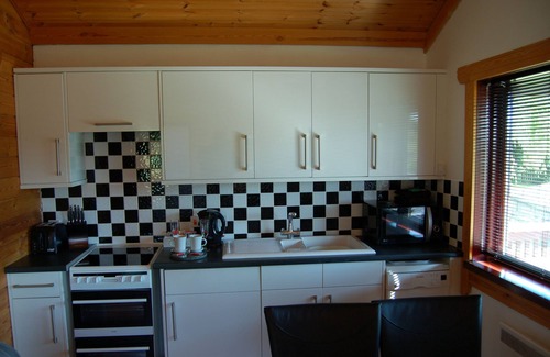 North Perrott Cabin | Watermeadow Lakes & Lodges