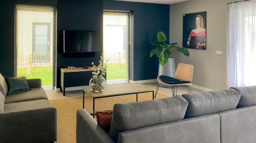 Tholen Villa | Waterrijk Oesterdam Resort Villas
