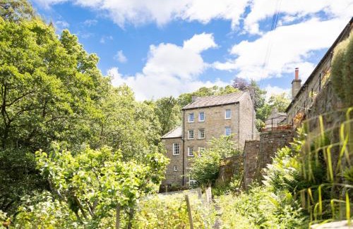West Burton House | Waters Edge Apartment The Mill