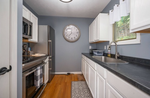 Lake Lure House | Waters Edge Hideaway Lakefront Pet Friendly