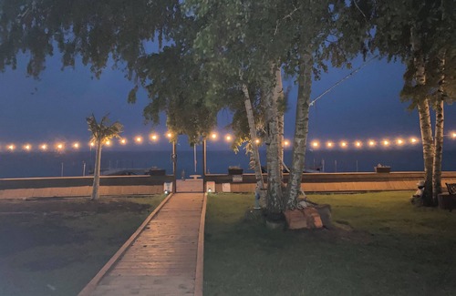 Harwich House | Water’s Edge RetreatnEnjoy your own private waterfront home!