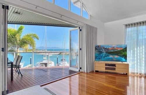Nelly Bay House | Waters Edge Townhouse 4