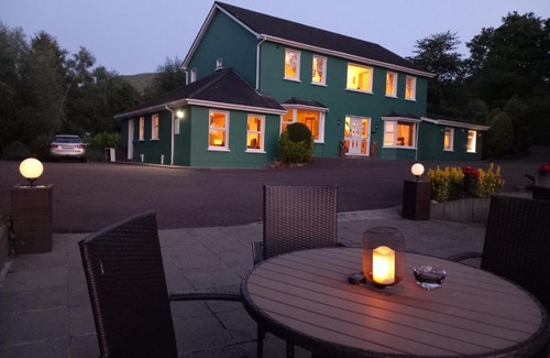 Kenmare House | Watersedge Seaviews