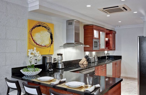 Old Trees Bay Apartment | Waterside 303 - 2BR