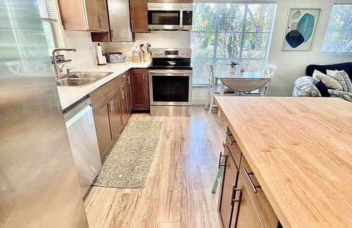 Saint James City Cottage | Waterside Cottage: Newly Renovated on canal w 26’ boat dock!