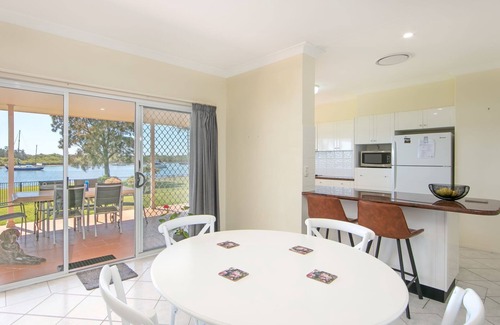 Yamba House | Waterside Escape - Your perfect holiday retreat in the beautiful town of Yamba.