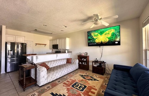Niceville House | Waterview Beautiful Town House