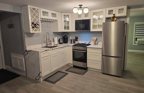 Durhamville Apartment | Waterview Lux Retreat