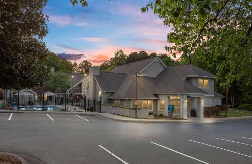 Sandy Springs Hotel | WaterWalk Extended Stay by Wyndham Atlanta Perimeter