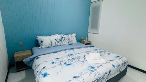 Thulusdhoo Island Hotel | Wave Crest Retreat