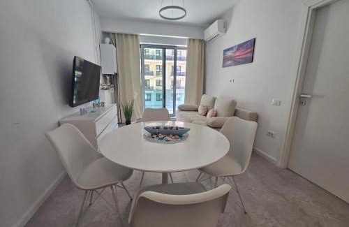 Mamaia-Sat Apartment | Wave SeaView Apartment