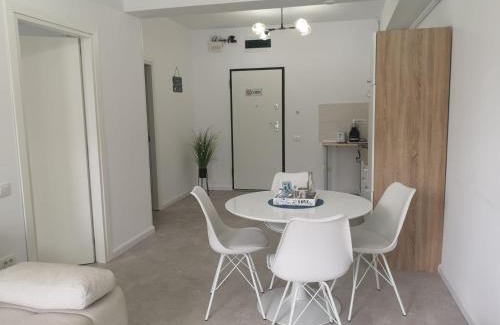 Mamaia-Sat Apartment | Wave SeaView Apartment