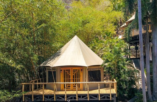 Potrero Cabin | WAVEFRONT BAMBOO GLAMPING PARADISE