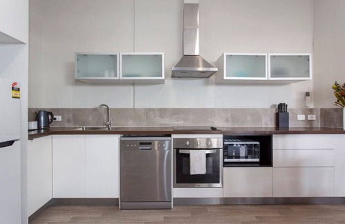 Beckenham Apartment | Waverley apartment B-one bedroom, wifi available
