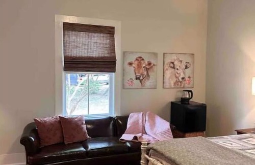 Waverly Bed & Breakfast | Waverly Bed & Breakfast-Mayberry Room