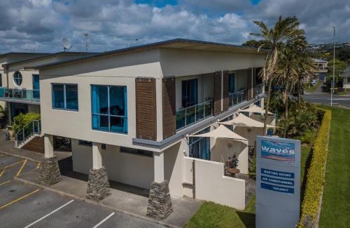 Orewa Hotel | Waves