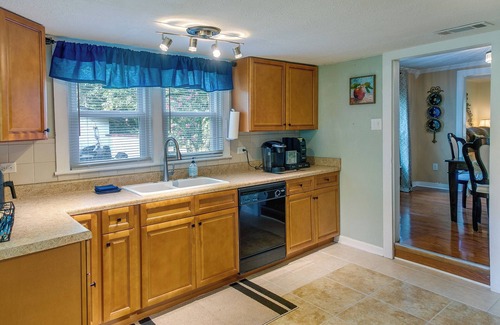 Waycross House | Waycross Vacation Rental w/Private Backyard!