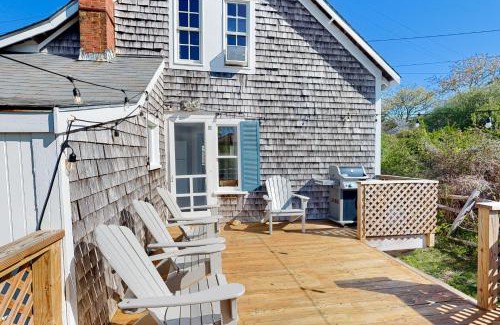Chilmark House | Wayside Camp