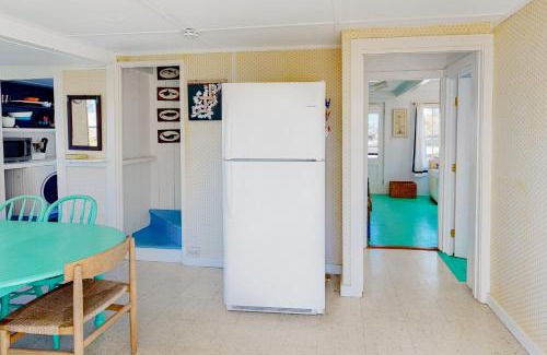 Chilmark House | Wayside Camp
