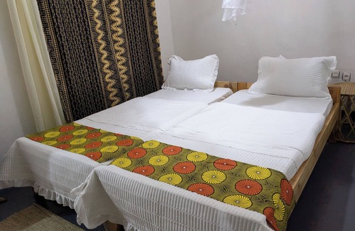 Ruhondo Hotel | We are located in Rwanda near lake Ruhondo in Twin lake region and volcano view