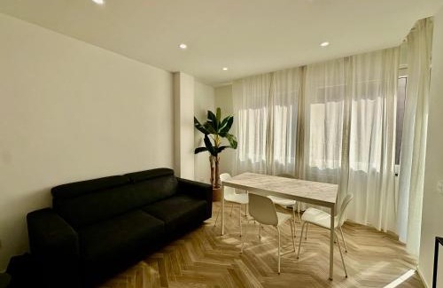 Isola Apartment | We Home - Volturno31, Bosco Verticale