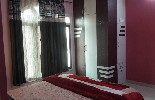Varanasi House | "We welcome guests with warmth and ensure they feel at home."