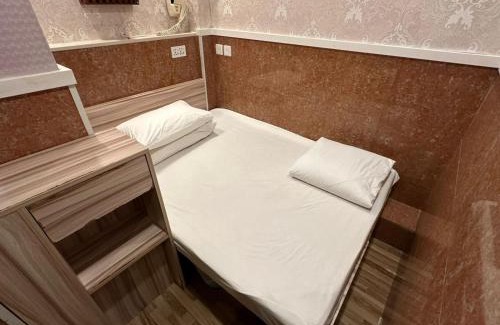 Tsim Sha Tsui Hostel | Wee Classic Inn
