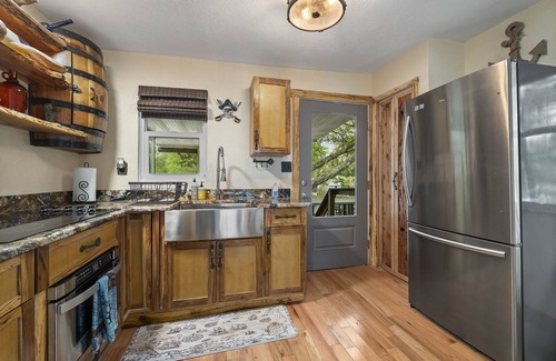 Weeki Wachee Gardens House | Weeki Wachee Pirate House