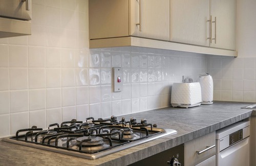 Hartwell House | WeeklyDeal|Relocation|Family|WiFi|Sleeps6