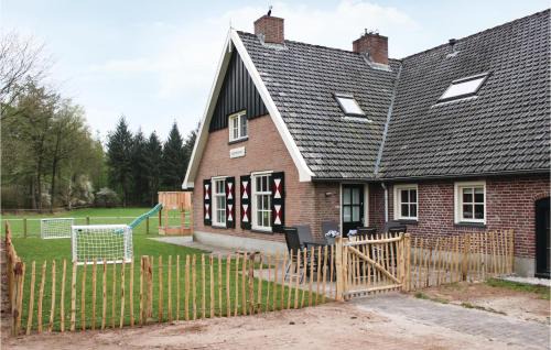 Junne House | Weidemanssheide