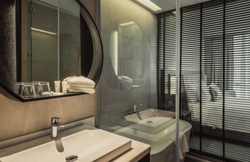 Taman Istana Hotel | WEIL Hotel