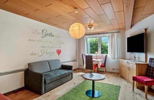 Buehlertal House | Wein- und Klimahotel Bergfriedel