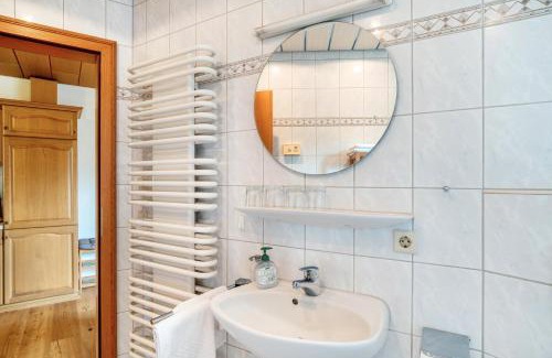 Buehlertal House | Wein- und Klimahotel Bergfriedel