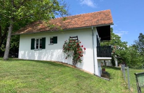 Neuhaus am Klausenbach House | Weinbergstöckl Gombotz