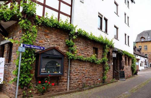 Bruttig House | Weinhaus Hirschen Bruttig