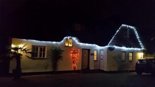 New Forest District House | Weir Cottage