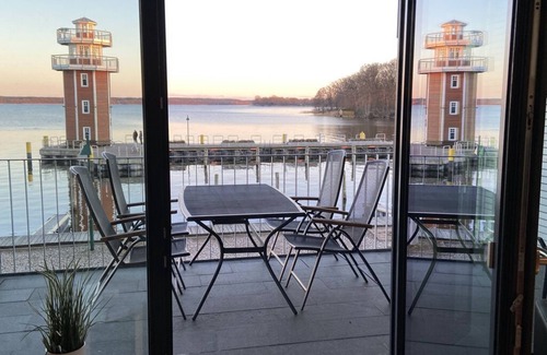Plau am See Apartment | Weisses Haus Plau - Lake view apartment - SUITE with balcony