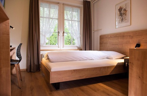 Lyss Hotel | Weisses Kreuz