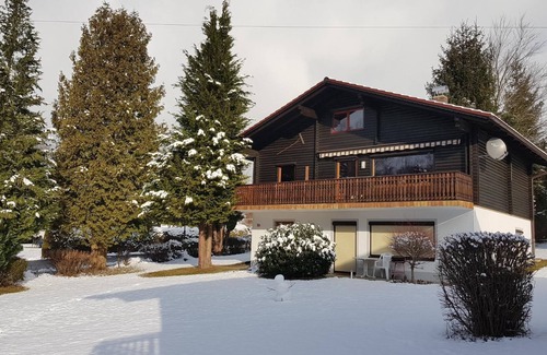 Arrach Apartment | Weiträumige Ferienwohnung mit Panoramafenster