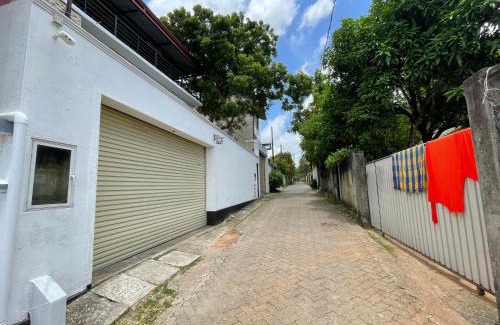 Nugegoda House | Welaratne Apartment