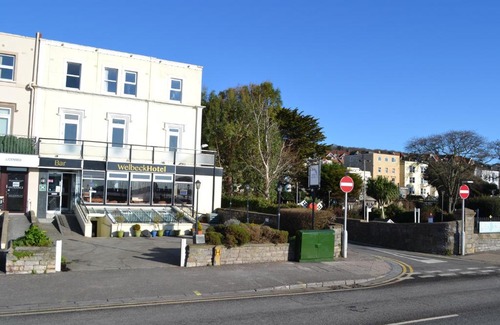 Weston-super-Mare Hotel | Welbeck Budget Room Only