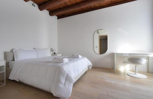 Padova Apartment | Welc-ōM Pontecorvo Luxury