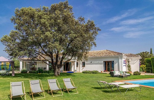Villanueva del Rosario House | Welcome to vacation in this attractive vacation home with pool and impressive panoramic mountain vie