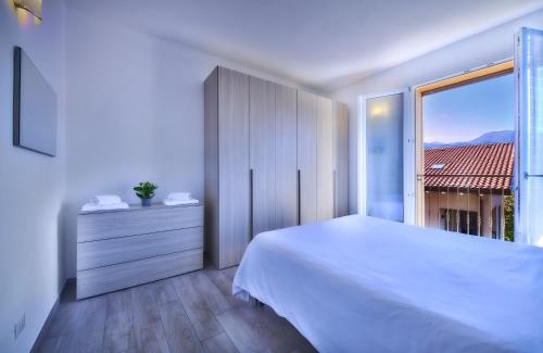 Lierna Apartment | Welcome Home Apartment