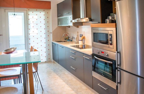 Caldas de Reis Apartment | Welcome Padres Pasionistas 20 apartment, cozy, on the Portuguese Way