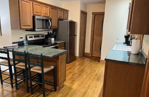 Mount Nebo House | Welcome to Almost Heaven. Short walk to Summersville lake! Sleeps 8, hot tub.