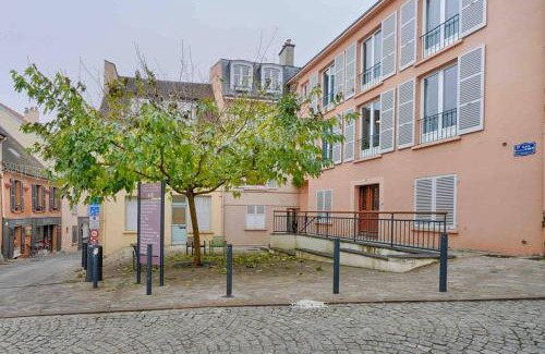 Marly-le-Roi Apartment | Welcome to Blue Dream House