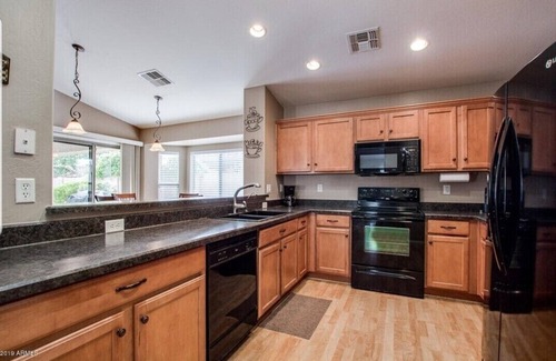 Maricopa House | Welcome to Desert Paradise - Enjoy the Southern Facing Patio and Heated Pool!