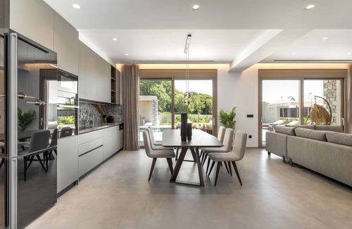 Asgourou Villa | Welcome to Emerald Estate, your serene retreat on the enchanting Rhodes Island!